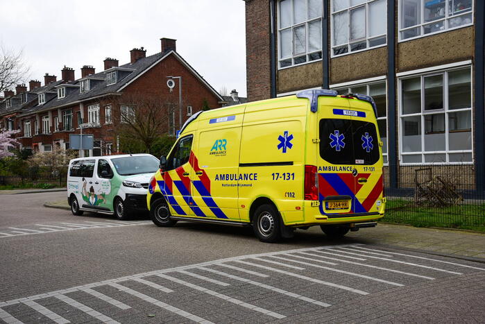 Hulpdiensten ingezet voor mogelijke steekpartij bij onderwijsinstelling