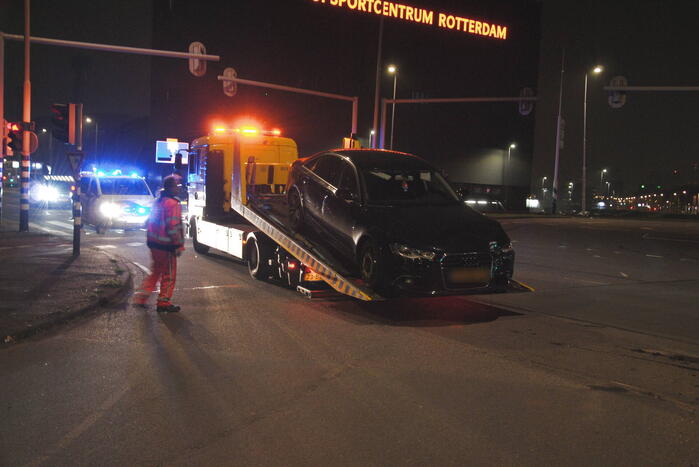 Bestuurder slaat op de vlucht na crash