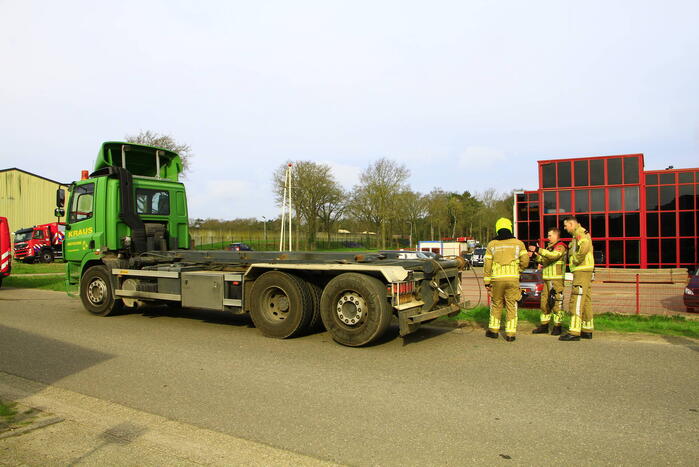 Rookontwikkeling bij chassis van vrachtwagen