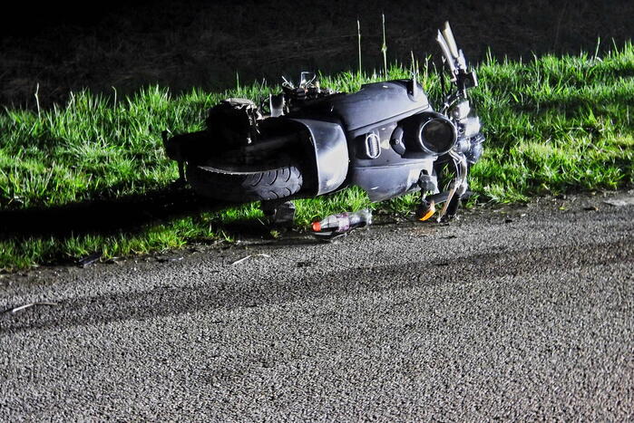 Scooterrijder gewond nadat hij ten val komt