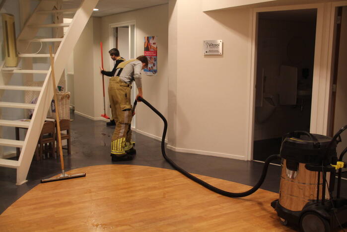 Welzijnskwartier en gezondheidsplein onder water door lekkende kraan