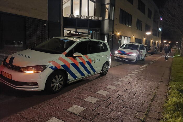 Persoon gewond na steekpartij in appartementencomplex
