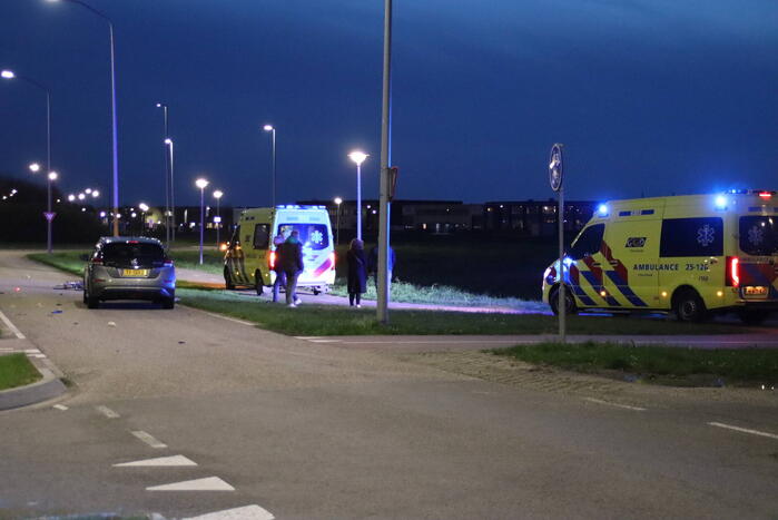 Fietser ernstig gewond bij aanrijding met personenauto