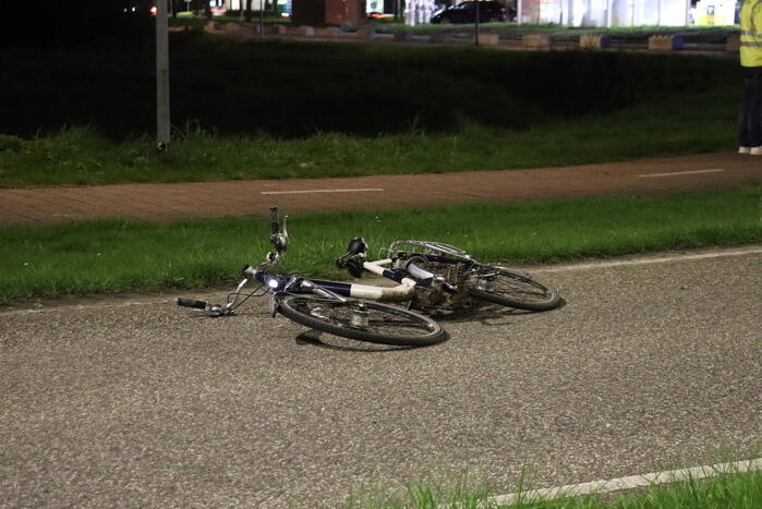 Fietser ernstig gewond bij aanrijding met personenauto