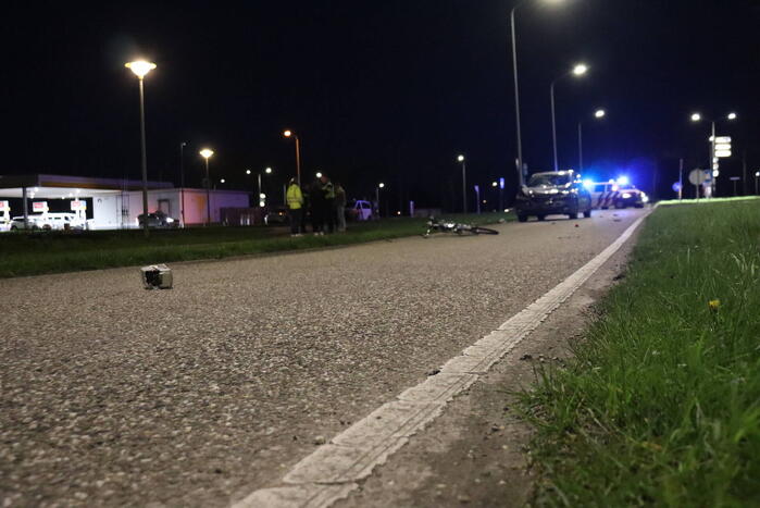 Fietser ernstig gewond bij aanrijding met personenauto