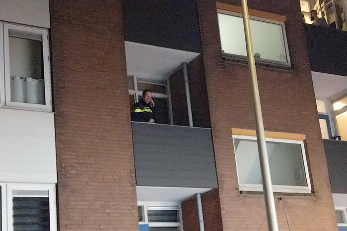 Brandweer forceert deur open vanwege incident in woning
