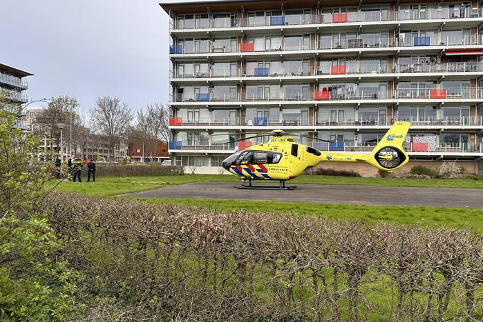 Traumateams assisteren bij medische noodsituatie