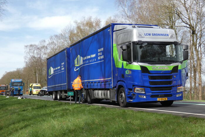 Ravage na ongeval tussen meerdere voertuigen