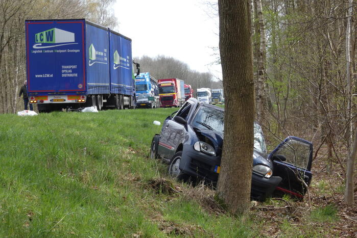 Ravage na ongeval tussen meerdere voertuigen