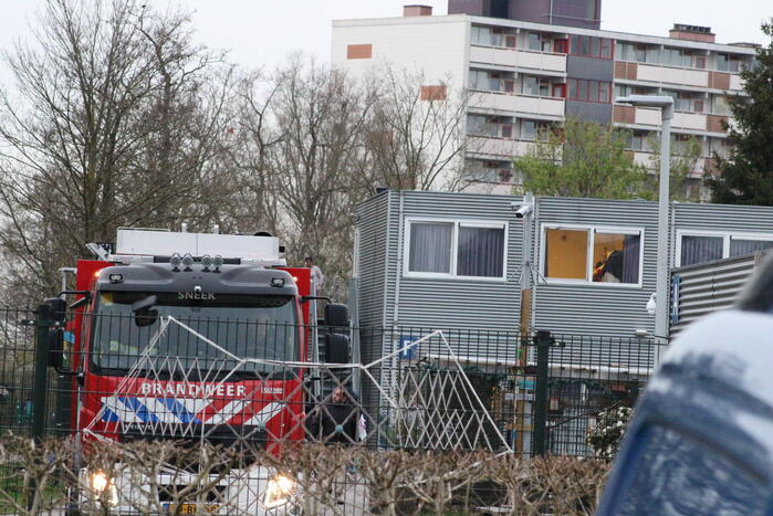 Brandweer aanwezig bij mogelijke brand AZC