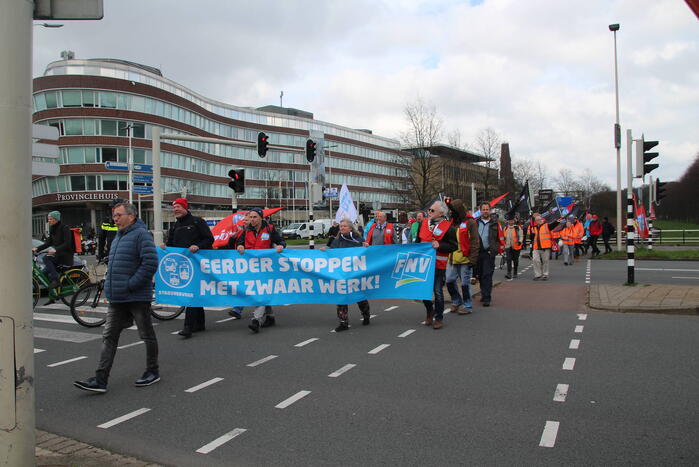 Politieagenten demonstreren tegen te hoge pensioenleeftijd