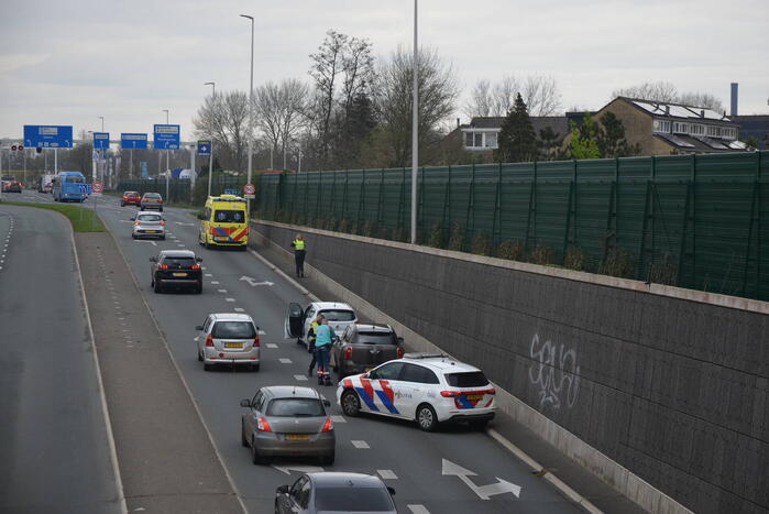 Rijstrook gestremd na aanrijding