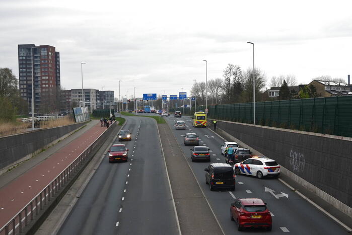 Rijstrook gestremd na aanrijding