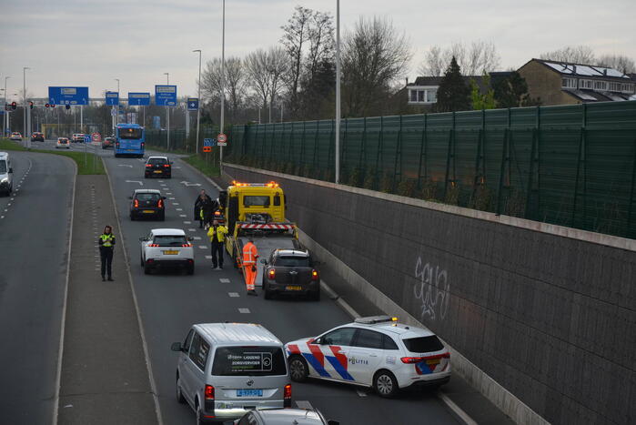 Rijstrook gestremd na aanrijding