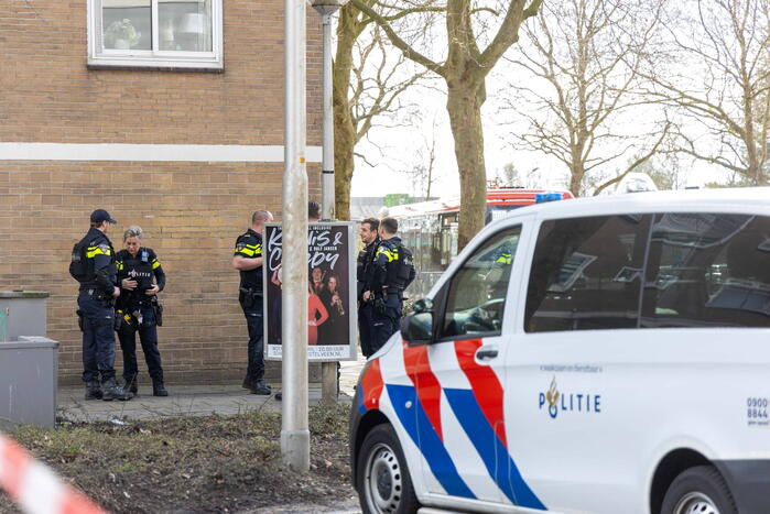 Politie houdt passagier met verdacht pakket aan in stadsbus