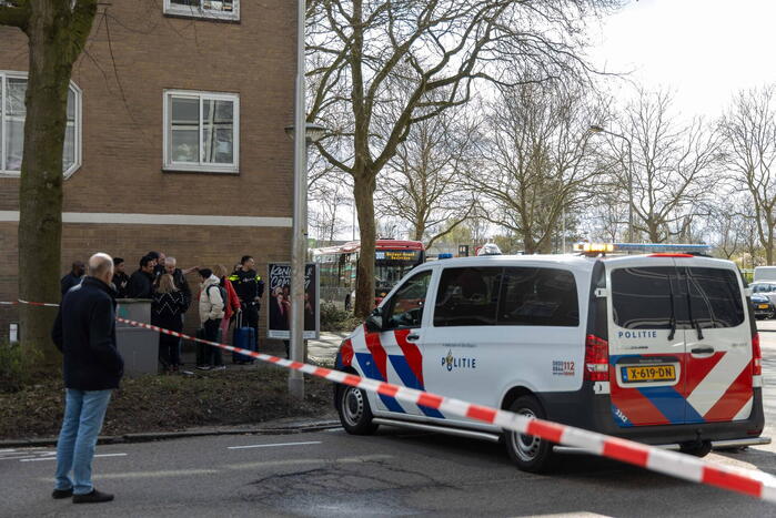 Politie houdt passagier met verdacht pakket aan in stadsbus
