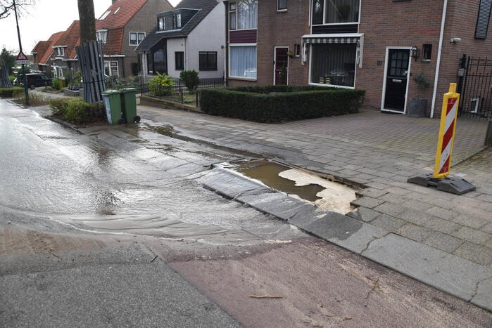 Wederom waterleidingbreuk, einde misère inzicht