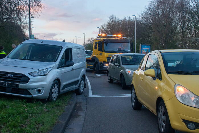 Vier voertuigen betrokken bij kettingbotsing