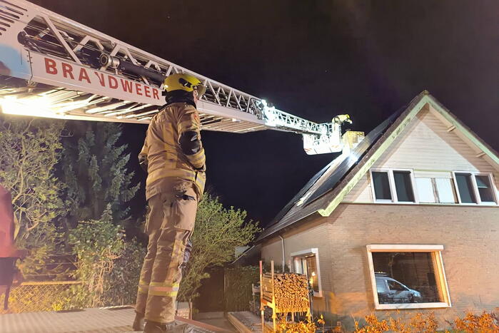 Schoorsteen geveegd na brand