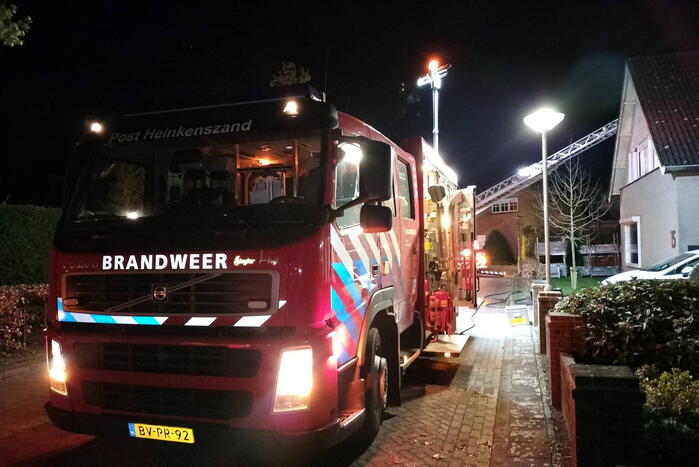 Schoorsteen geveegd na brand