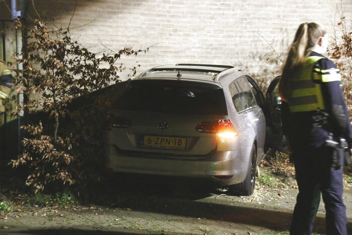 Woning onbewoonbaar na crash door dronken automobilist
