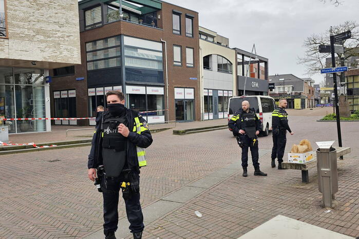 Arrestatieteam bij ernstig incident in centrum, ruim 150 woningen ontruimd