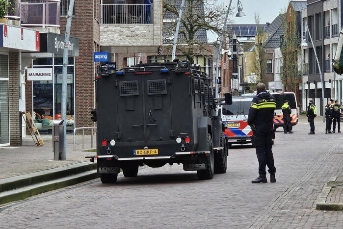 Arrestatieteam bij ernstig incident in centrum, ruim 150 woningen ontruimd
