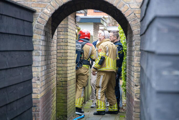Rook bij brand in kelder van woning