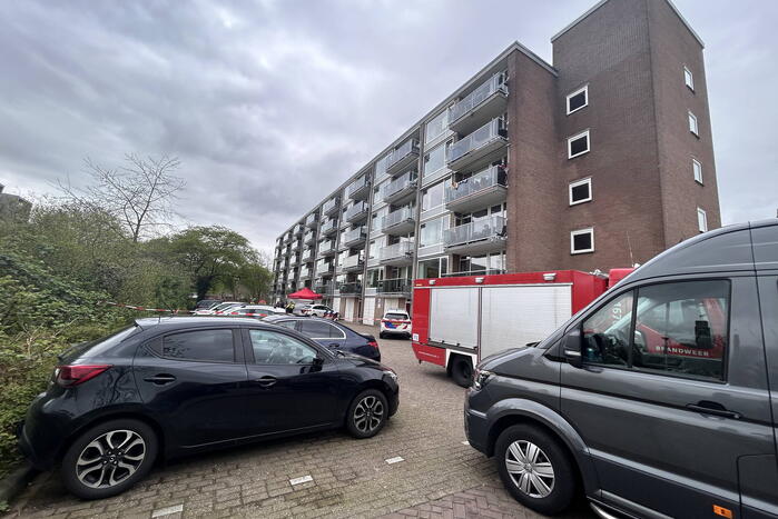Onderzoek bij flat na incident