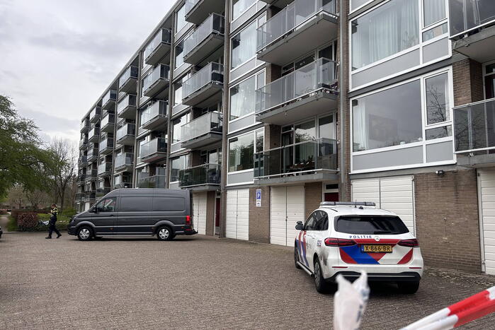 Onderzoek bij flat na incident