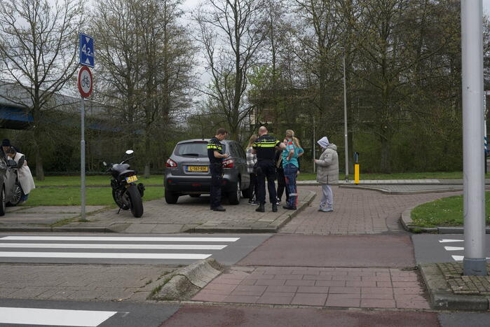 Motorrijder gewond bij botsing met auto