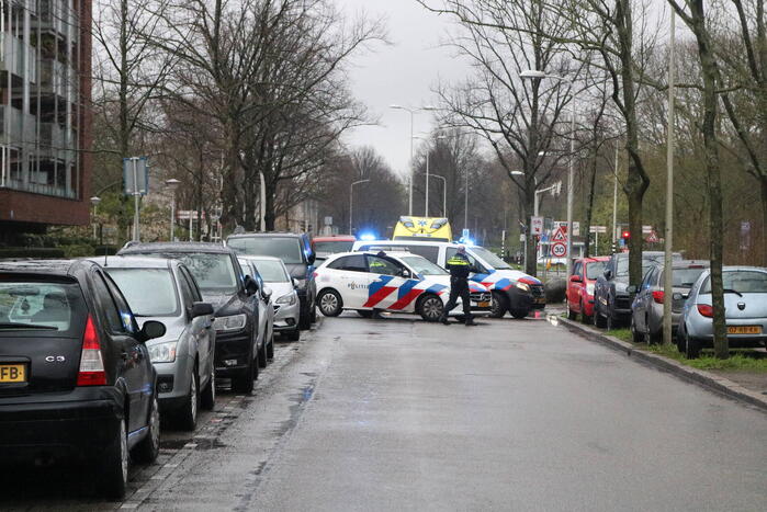 Auto belandt op zijn kop bij eenzijdig ongeluk