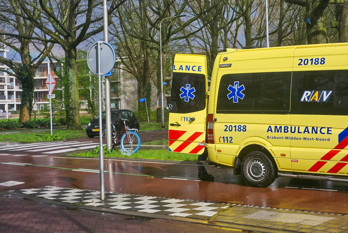 Wederom fietser aangereden op bekende kruising