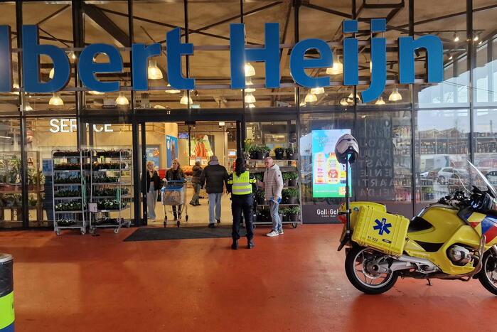 Winkeldief slaat op de vlucht en springt zeven meter naar benenden