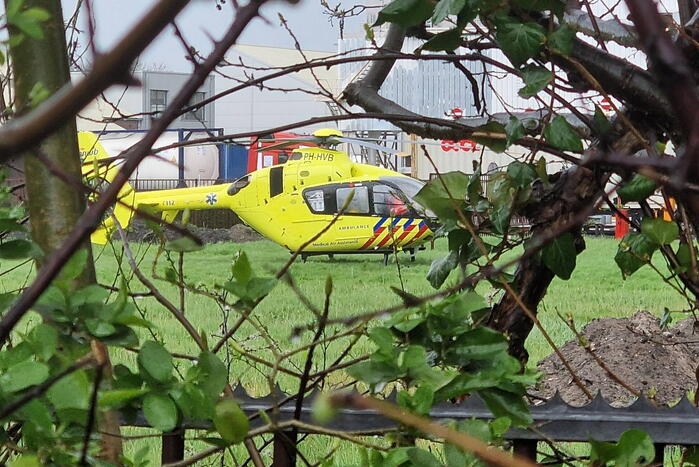 Winkeldief slaat op de vlucht en springt zeven meter naar benenden