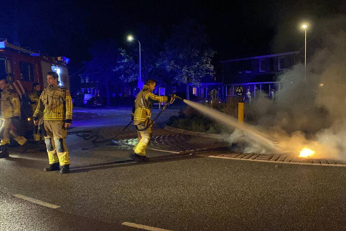 Opnieuw scooter in brand gestoken, politie start onderzoek