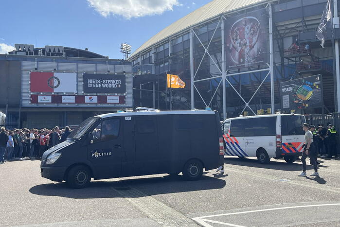 Grote drukte rondom Kuip in aanloop van klassieker
