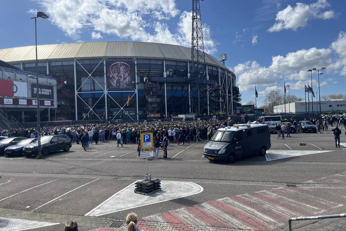 Grote drukte rondom Kuip in aanloop van klassieker