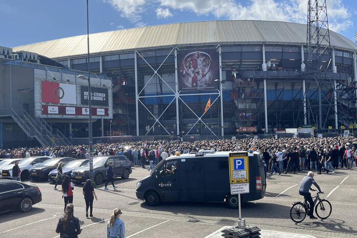 Grote drukte rondom Kuip in aanloop van klassieker
