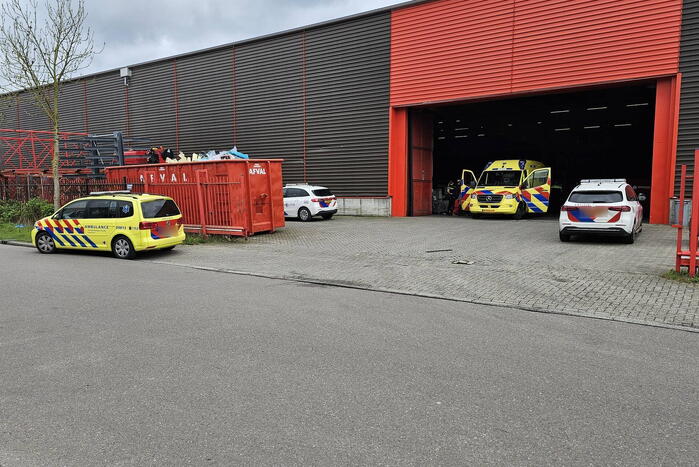 Persoon gewond bij bedrijfsongeval