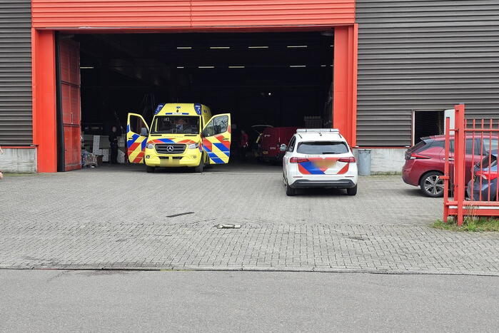 Persoon gewond bij bedrijfsongeval