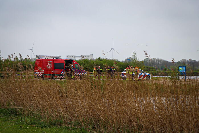 Overleden persoon aangetroffen bij strand