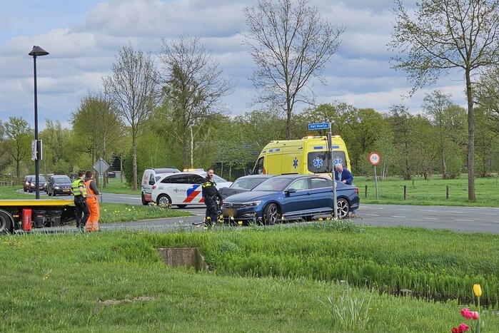 Twee voertuigen fiks beschadigd bij aanrijding