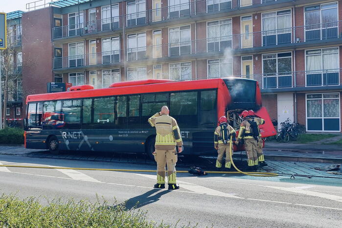 Lijnbus zwaar beschadigd door brand