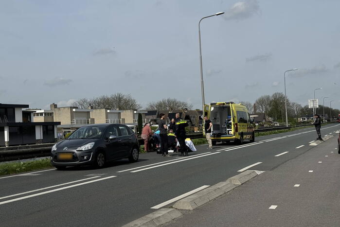 Gewonde bij ongeval tussen auto en motorscooter