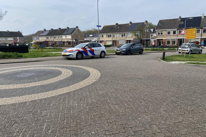 Scooterrijder gewond bij botsing met paal