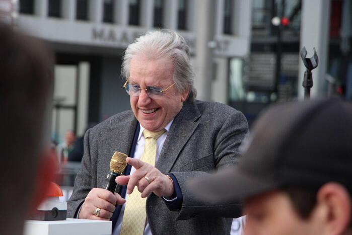 43e NN marathon Rotterdam van start met voor de laatste keer Lee Towers