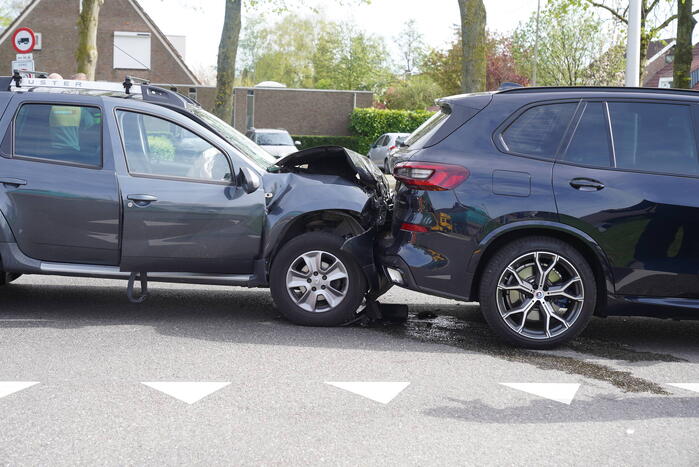Kop-staartbotsing tussen twee voertuigen