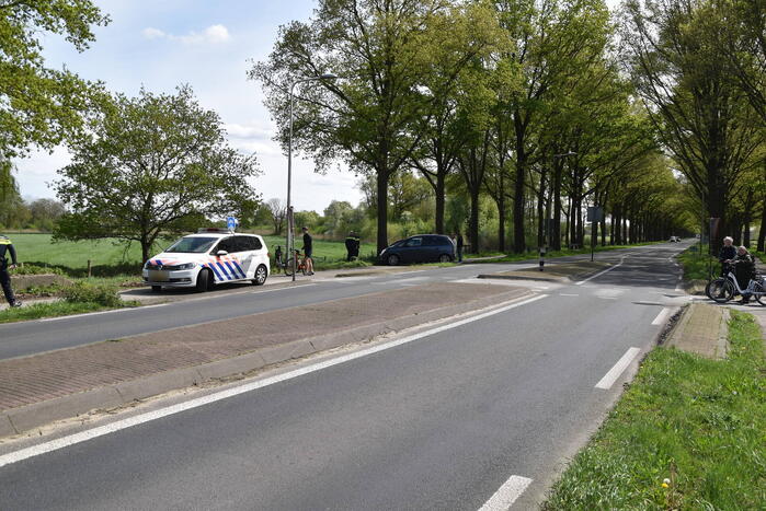 Veel schade bij kop-staart botsing na remmen bij kruispunt