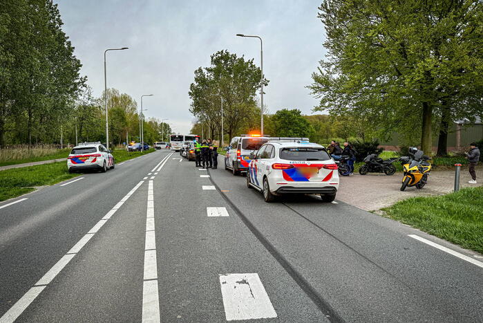 Verkeersruzie eindigt in meerdere valpartijen en vechtpartij